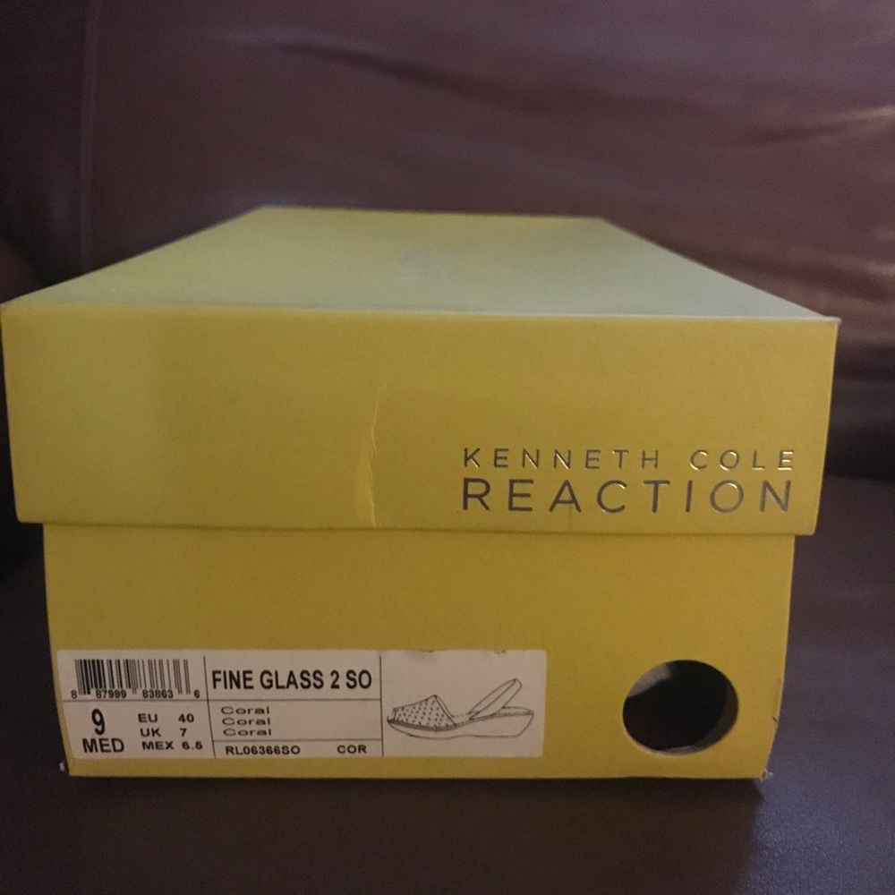 Kenneth Cloe sandals